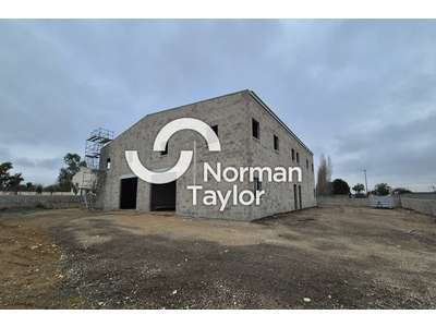 Location Locaux d'activités - Entrepôts à Béziers