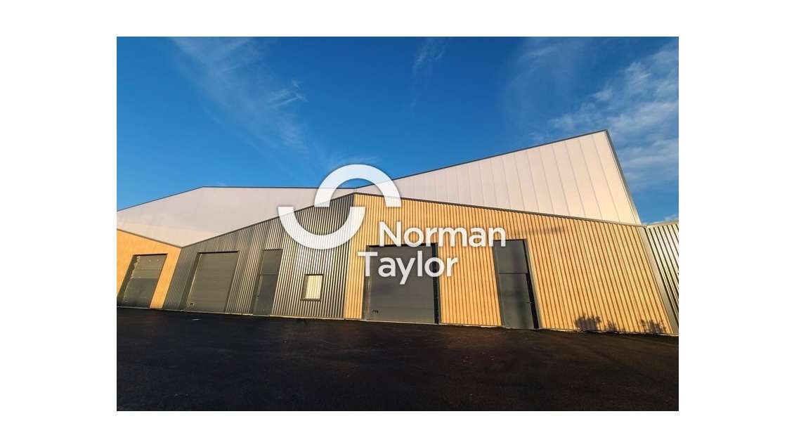 Local d'activité à louer Parc du Capiscol A9/A75