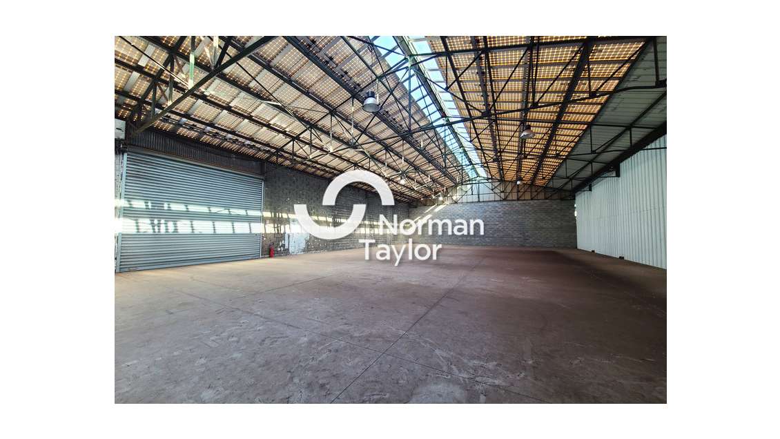Local d'activité 1 280 m² à louer Béziers