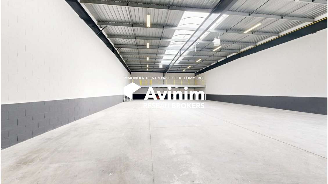 BEZONS (95) A LOUER 777 M² D'ENTREPOT+BUREAUX