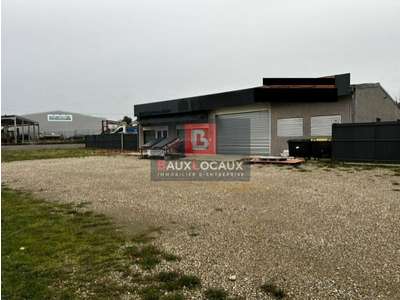 Location Locaux d'activités - Entrepôts à Bezouce