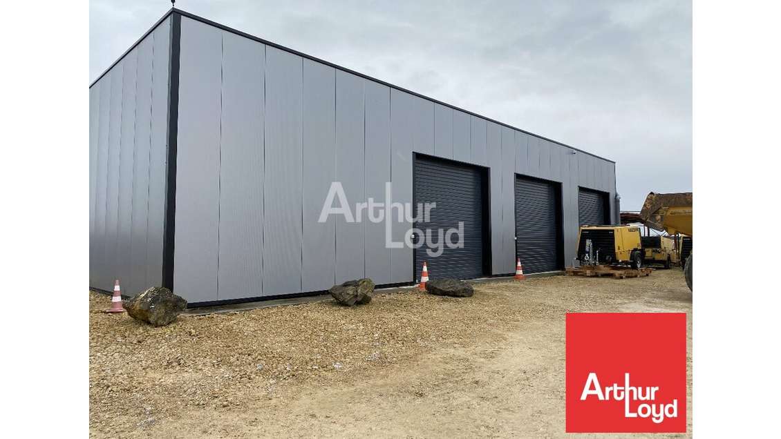 Local d'activité neuf à louer 363m² à Biard