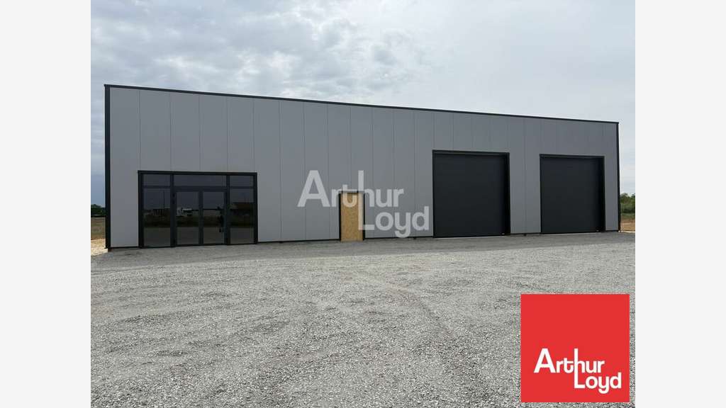 Local d'activité neuf à louer 363m² à Biard