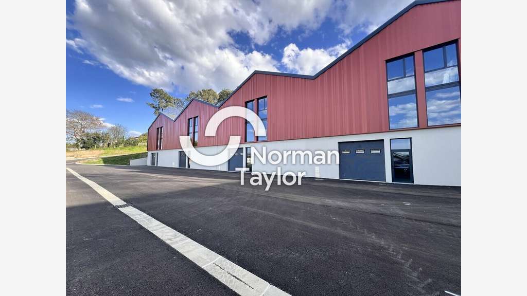 Local d'activité neuf de 506m² à louer à Biarritz