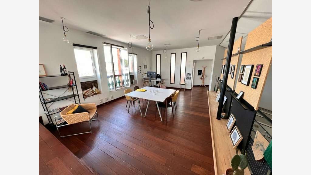 Location bel espace de 80m² à Biarritz