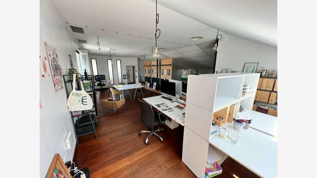 Location bel espace de 80m² à Biarritz