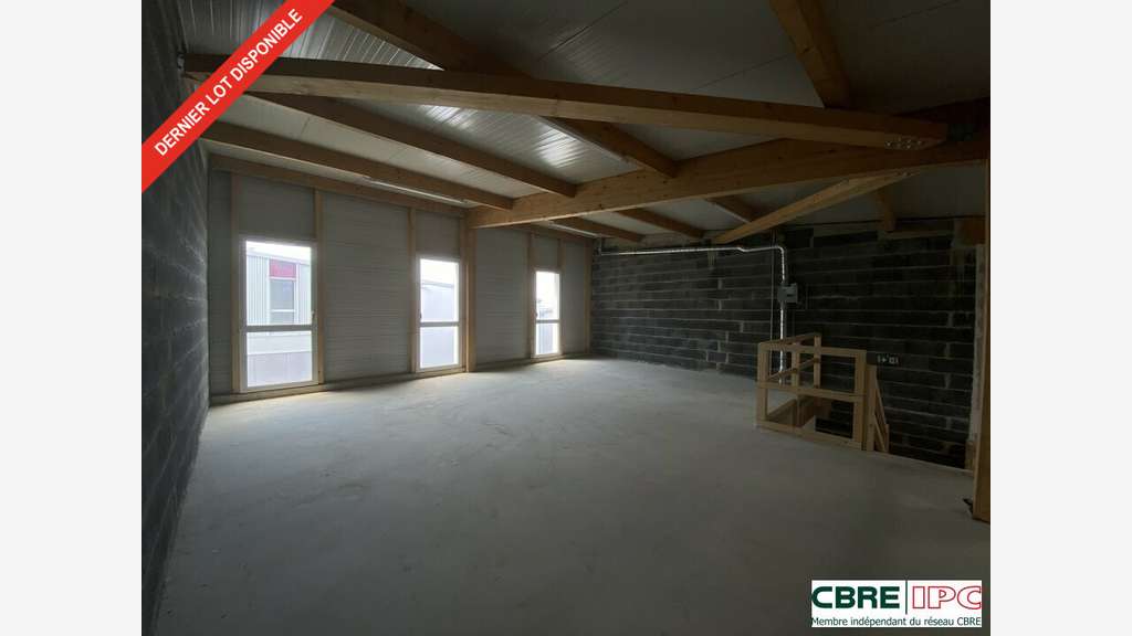 Location entrepôt 200m² à Bidart Bassilour
