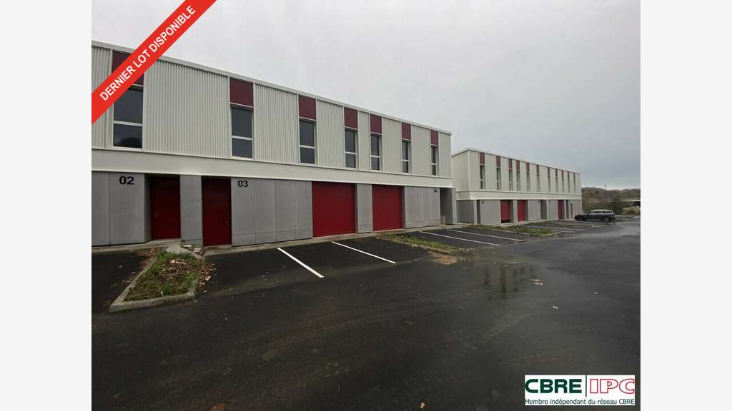 Location entrepôt 200m² à Bidart Bassilour