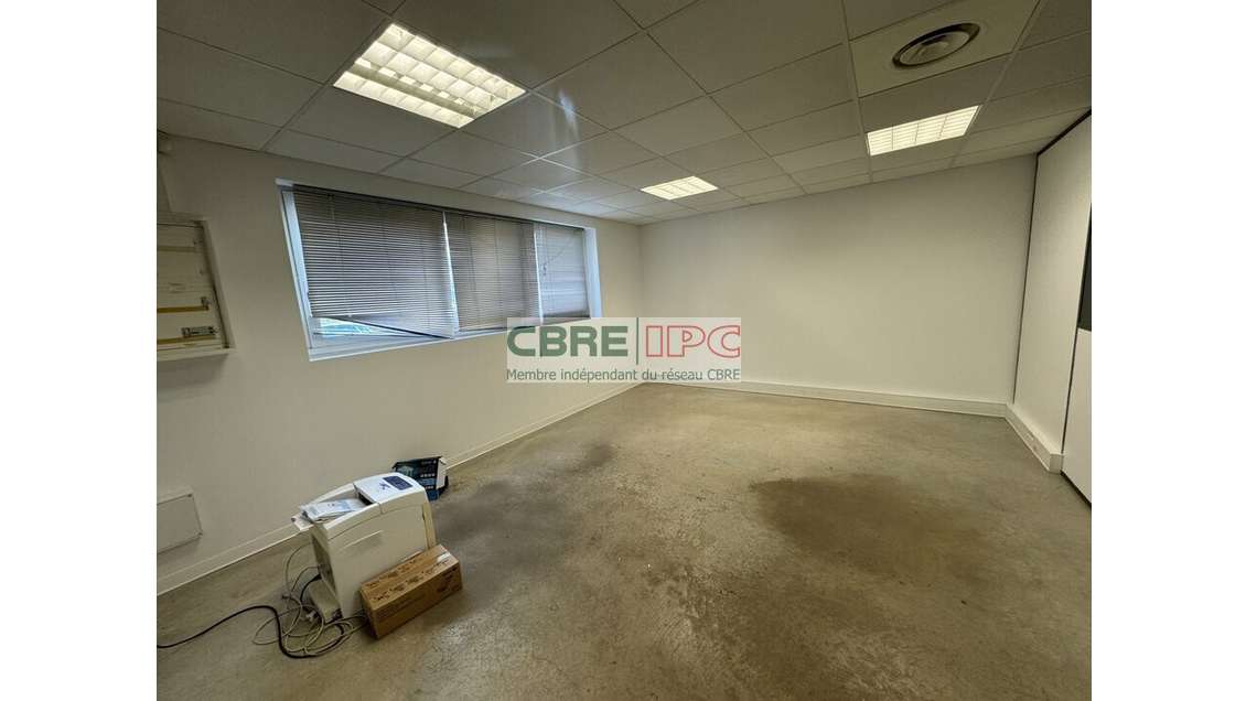 Location bureau 20m² Bidart proche A63 parking