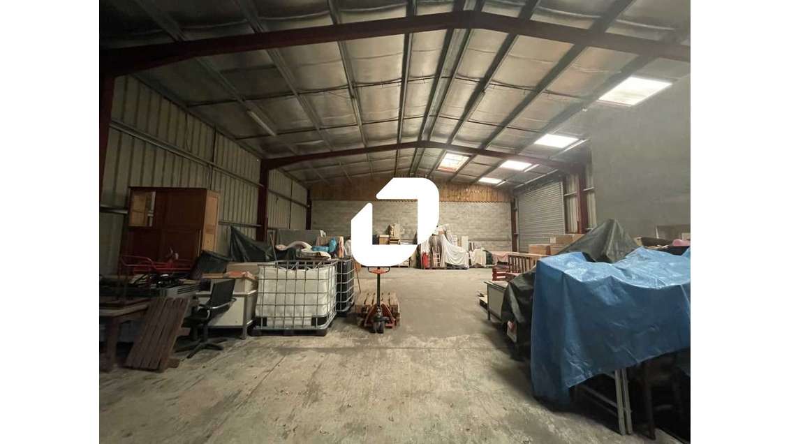 A louer Local d'activité 240m² Biganos