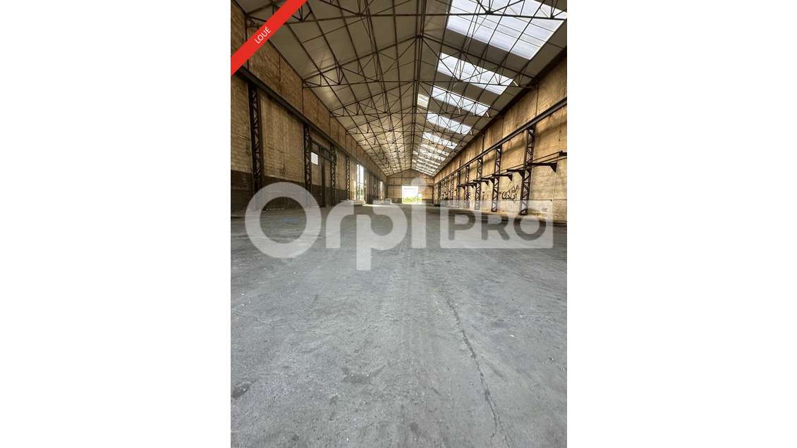 Location entrepôt 1100m² Bardy Zone Industrielle