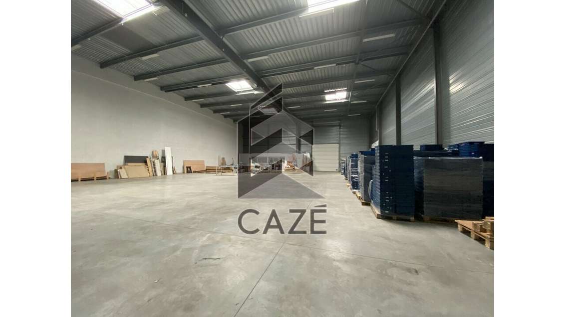 Entrepôt 635m² à louer ZA Blanquefort 