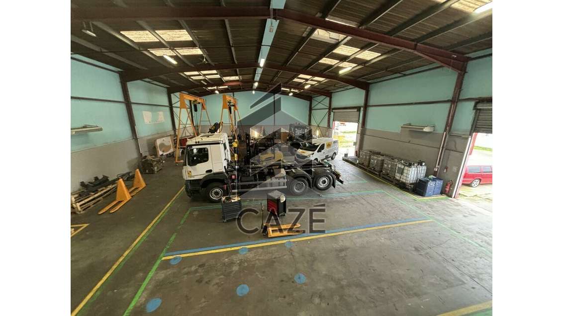 A louer local et stockage extérieur ZA Blanquefort