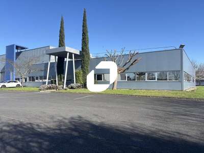 Location Locaux d'activités - Entrepôts à Blanquefort
