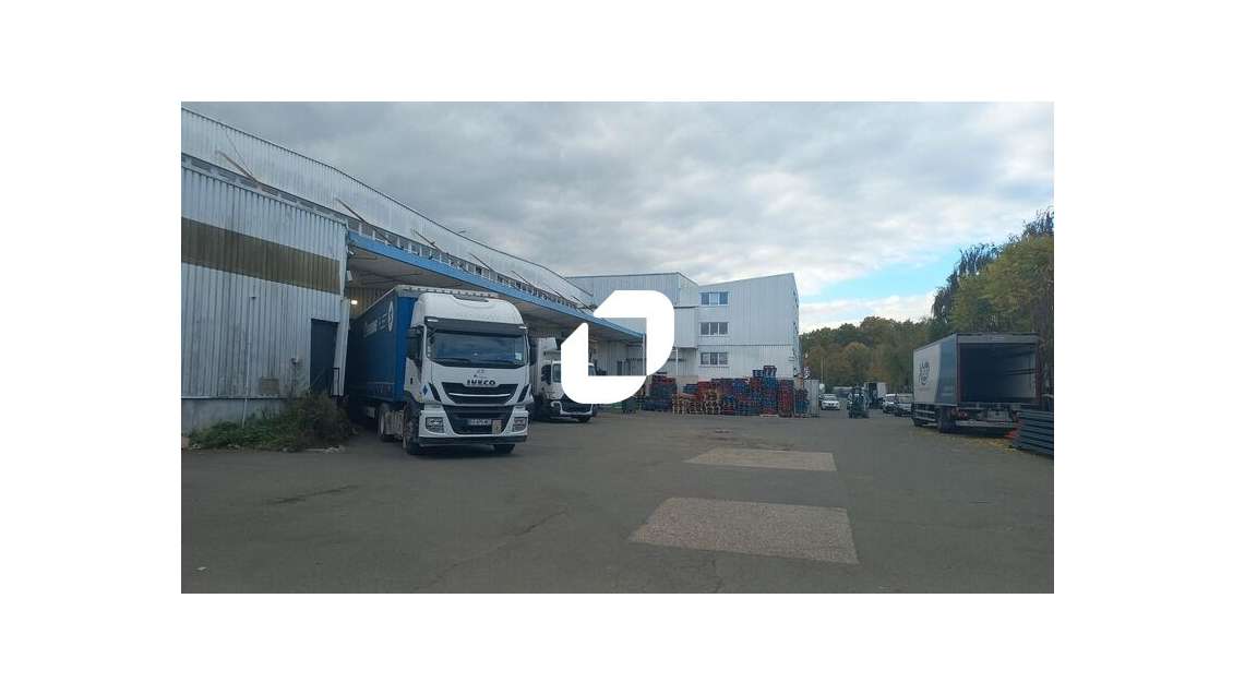 A louer Local d'activité 3200m² Bobigny