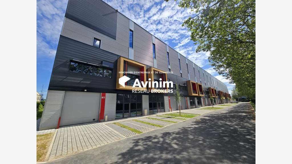 A louer 11.344m² de stockage divisibles ZI Bobigny