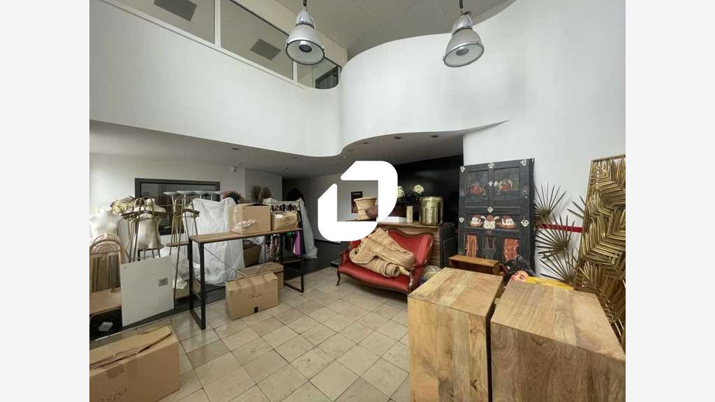 A louer Local d'activité 1860m² Bobigny