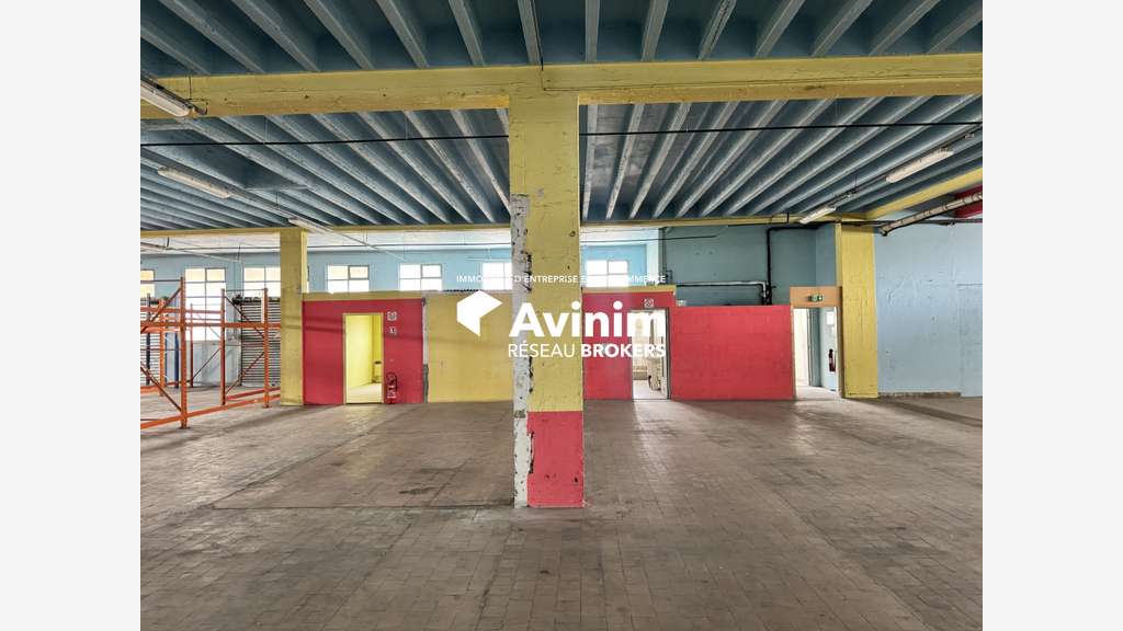 A louer local d'activités proche tramway à Bobigny