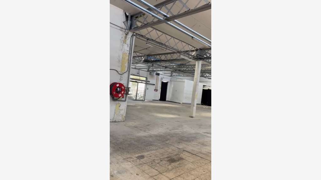 2 280m² à fort potentiel commercial à Bobigny  