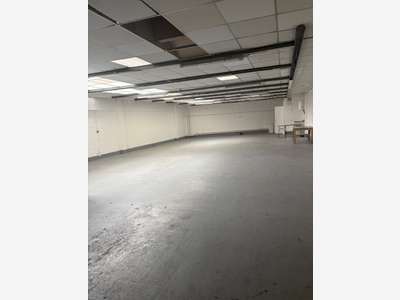 LOCAL PROFESSIONNEL – 80 M² – BOBIGNY (93)