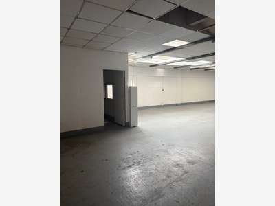 LOCAL PROFESSIONNEL – 150 M² – BOBIGNY (93)