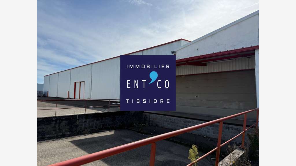 AGEN Superbe entrepôt