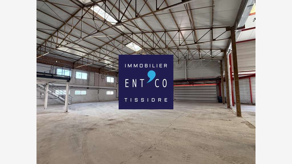 AGEN Superbe entrepôt