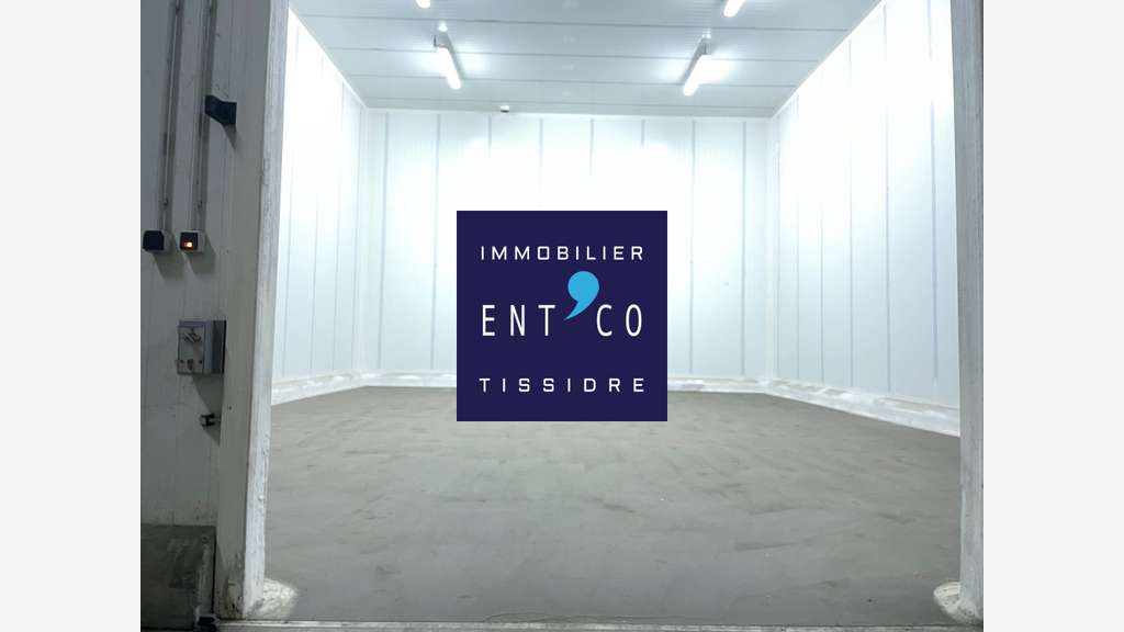 Base logistique avec conditionnement froid