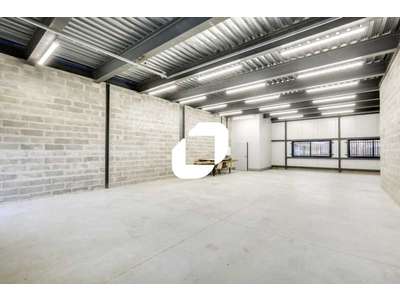 Location Locaux d'activités - Entrepôts à Bois-d'Arcy