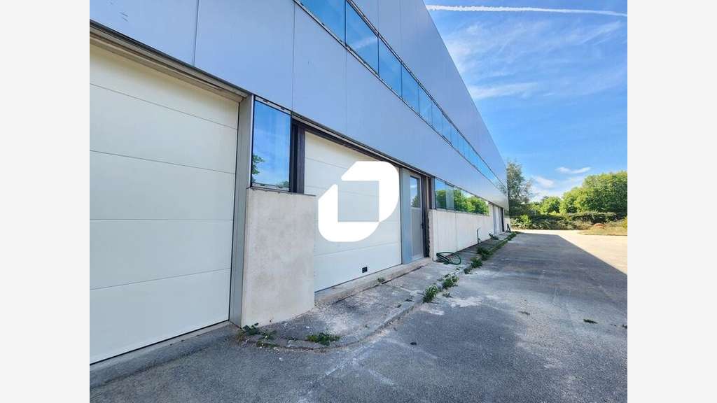 A louer Local d'activité 630m² Bois d'arcy