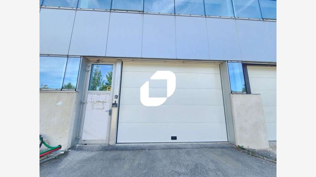 A louer Local d'activité 630m² Bois d'arcy