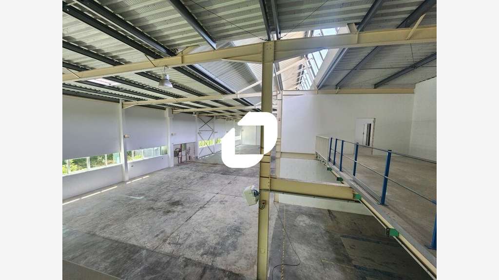 A louer Local d'activité 630m² Bois d'arcy