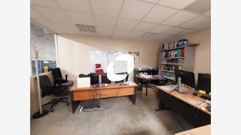 A louer Local d'activité 1742m² Bois d'arcy