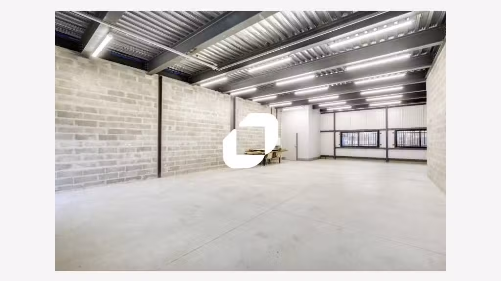 A louer Local d'activité 600m² Bois d'arcy