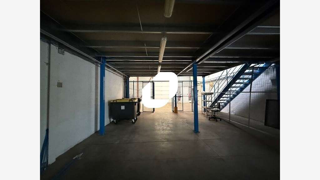 A louer Local d'activité 588m² Boissy l'aillerie