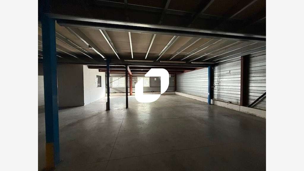 A louer Local d'activité 588m² Boissy l'aillerie