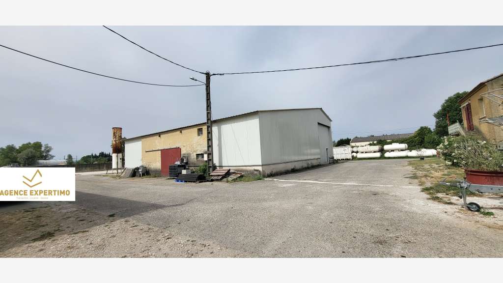 Location murs d'activité entrepôt 300m² à Bollène