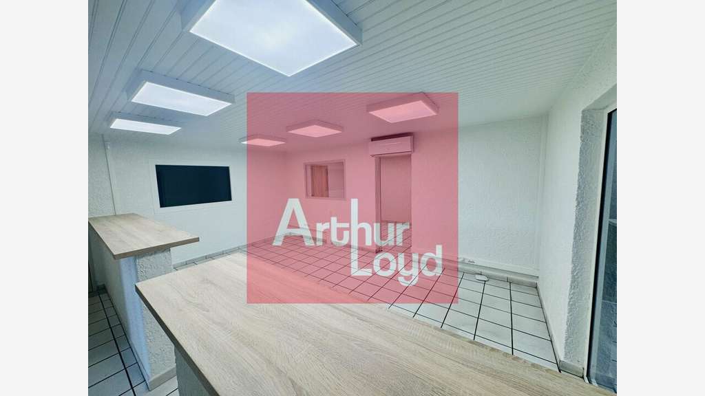 A louer local d'activité 1680m² à Bon-Encontre