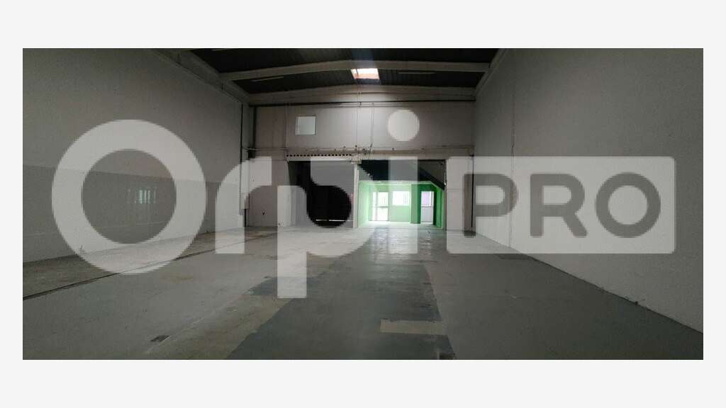 Location local d'activité 368m² à Bondoufle