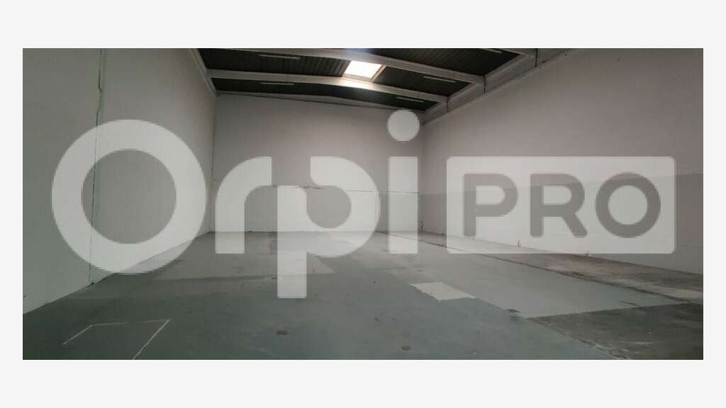 Location local d'activité 368m² à Bondoufle