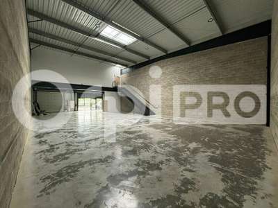 A louer cellule d'activité 756m² Bondoufle