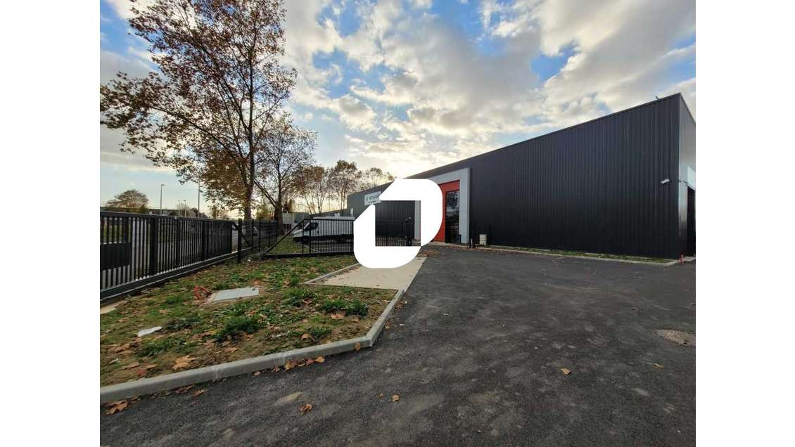 A louer Local d'activité 415m² Bondoufle