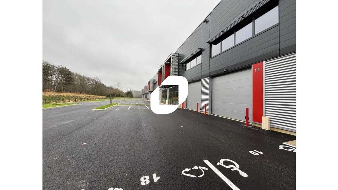 A louer Local d'activité 378m² Bondoufle