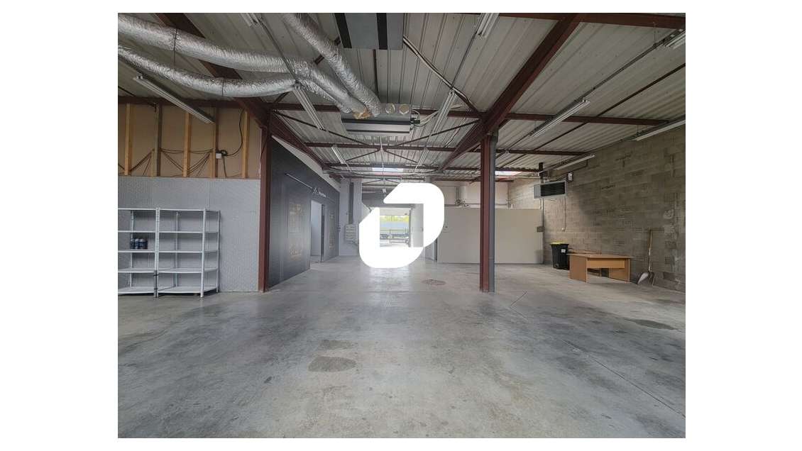 A louer Local d'activité 562m² Bondoufle