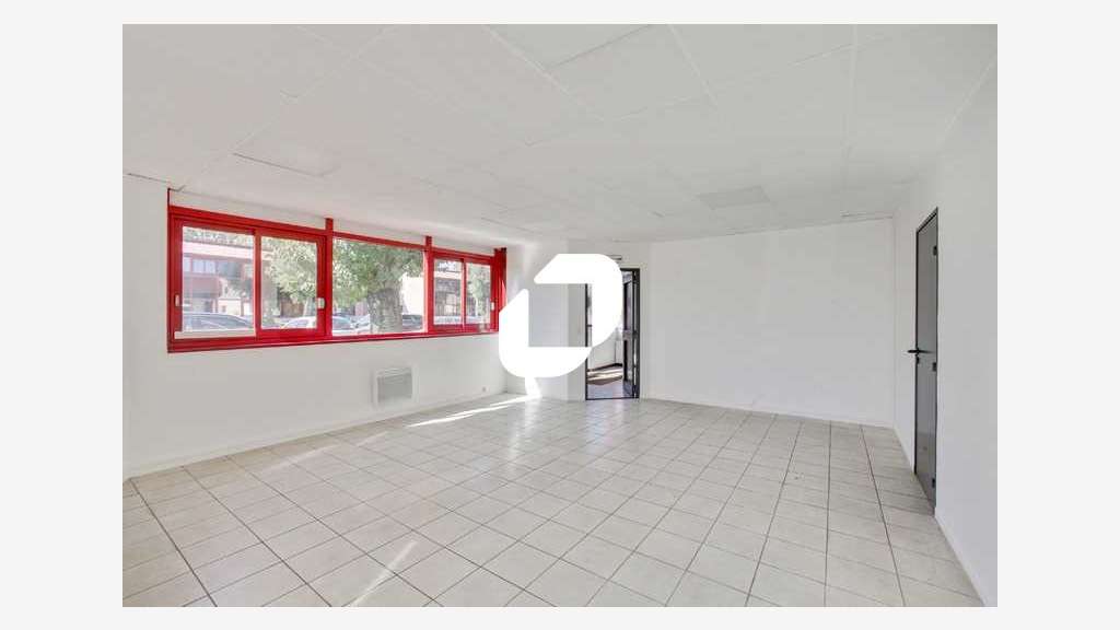 A louer Local d'activité 435m² Bondoufle