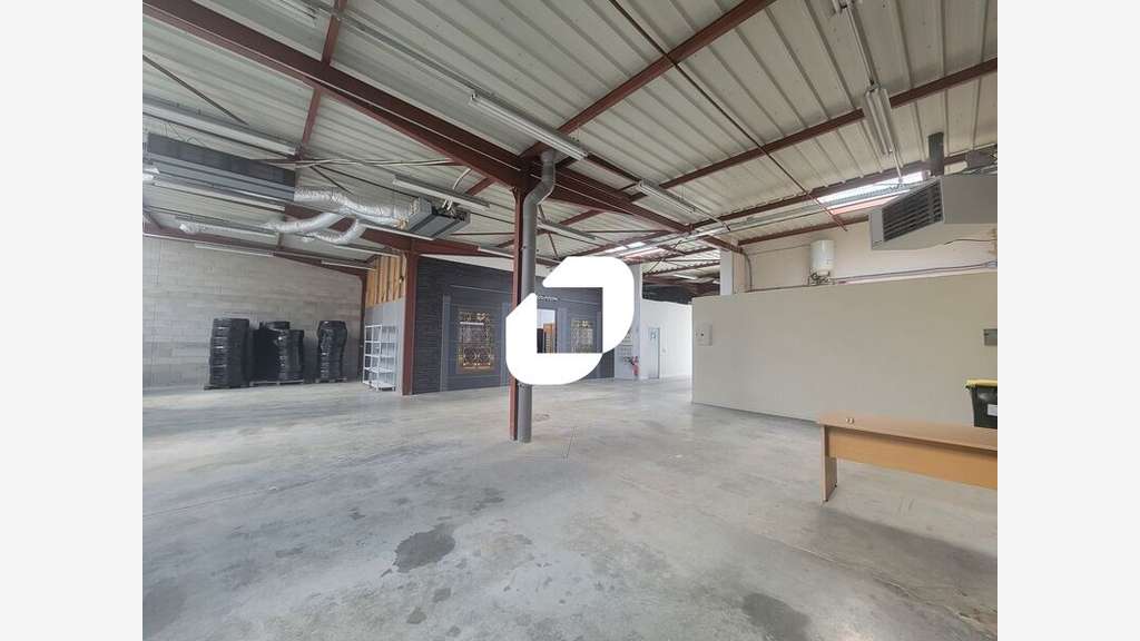 A louer Local d'activité 562m² Bondoufle