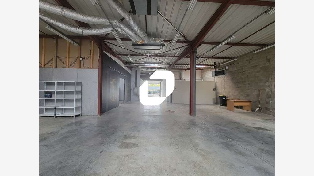A louer Local d'activité 562m² Bondoufle
