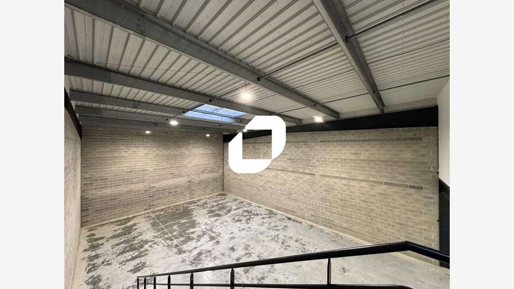 A louer Local d'activité 7603m² Bondoufle