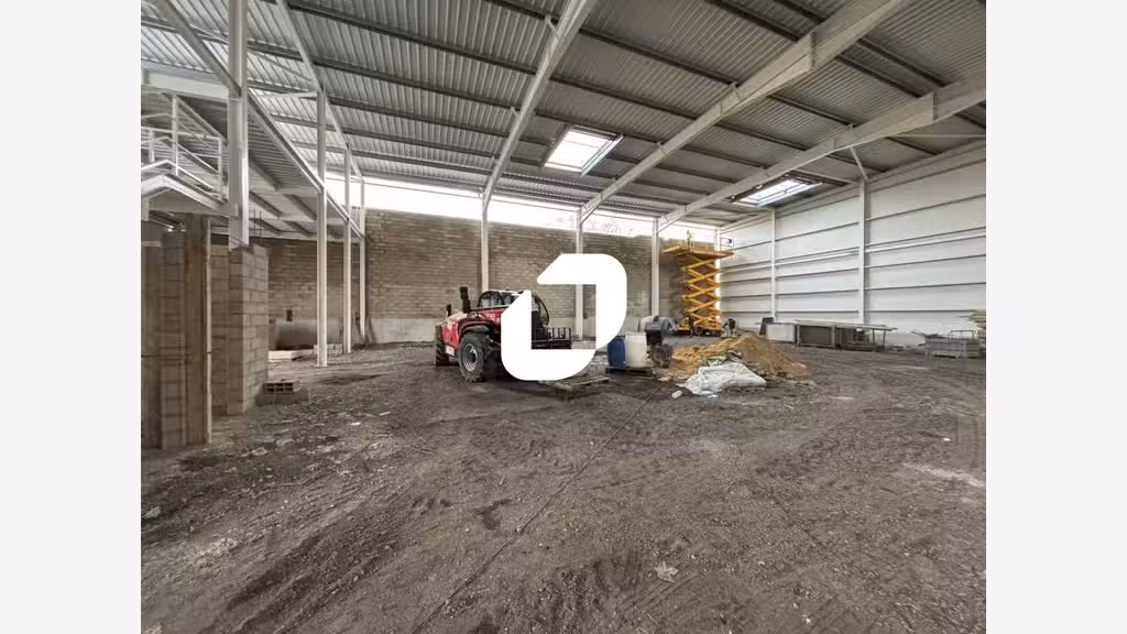 A louer Local d'activité 1083m² Bondoufle