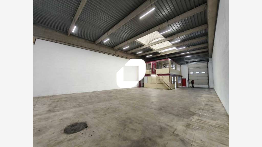 A louer Local d'activité 317m² Bondy